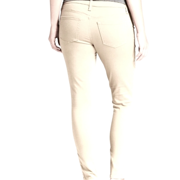 Side Panel Skinny Maternity Jeans - Isabel Maternity Ecru Cream - Picture 3 of 7